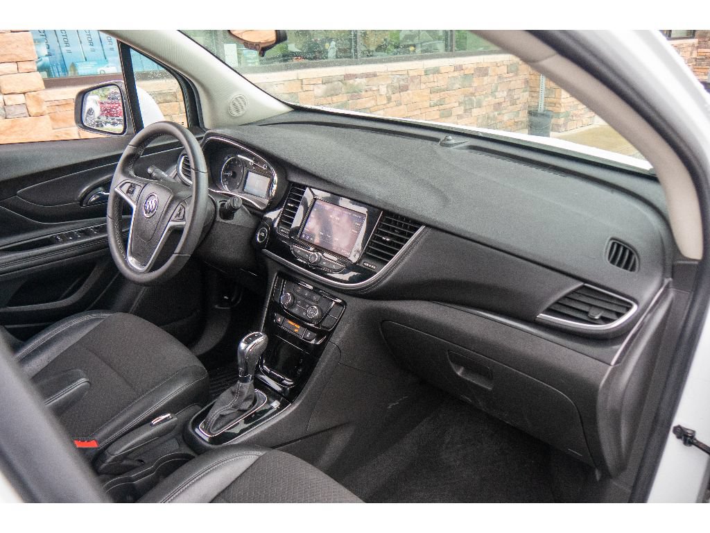 Used 2022 Buick Encore Preferred w/ Safety Package AWD/4WD image 14