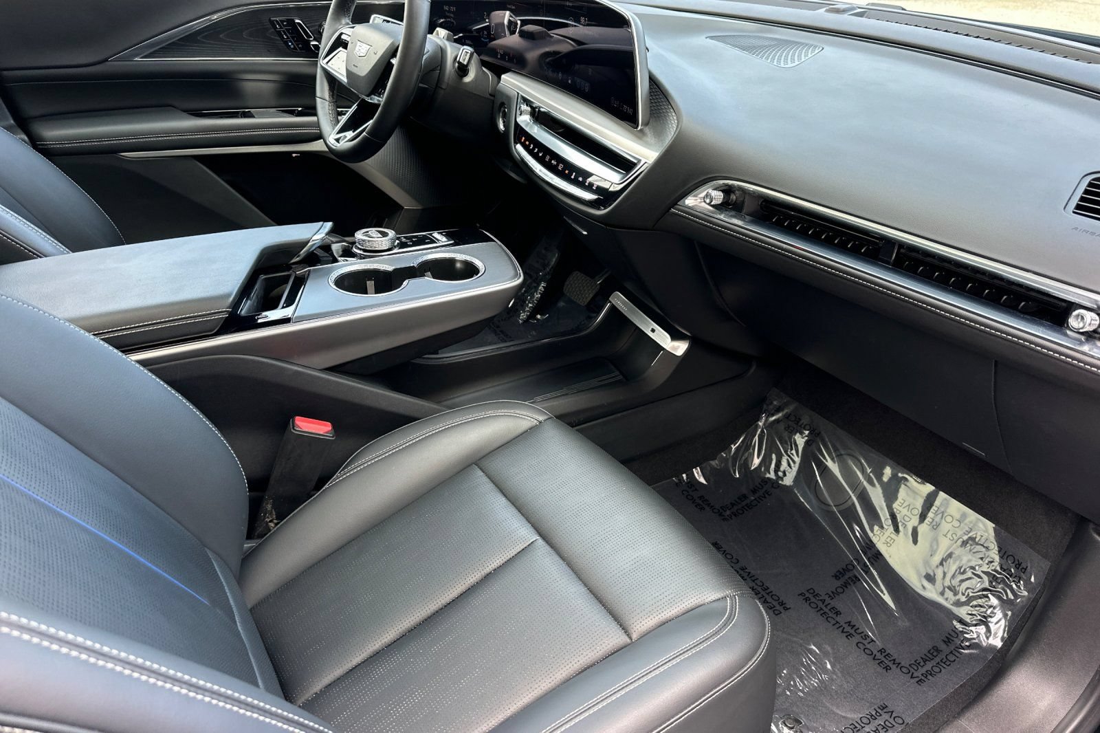 Certified 2024 Cadillac Lyriq Sport AWD/4WD image 20