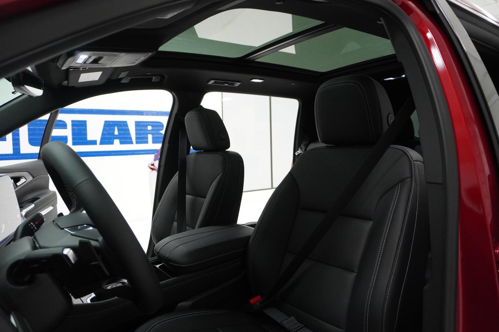 New 2026 Chevrolet Traverse LT w/ Sun and Wheel Package image 18