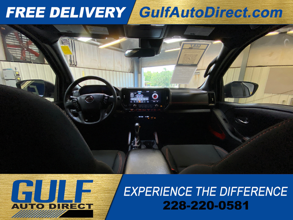Used 2025 Nissan Frontier PRO-4X AWD/4WD image 2