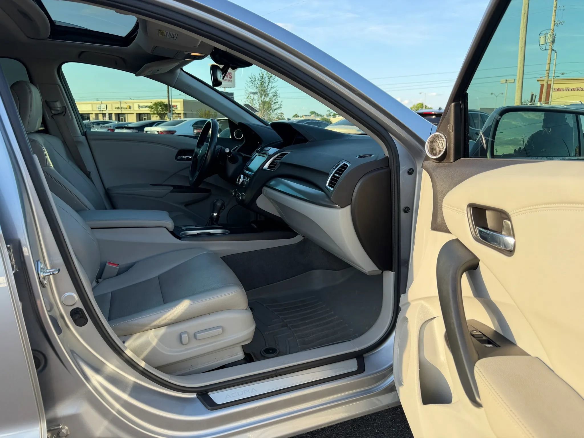 Used 2018 Acura RDX AWD w/ Advance Package image 9