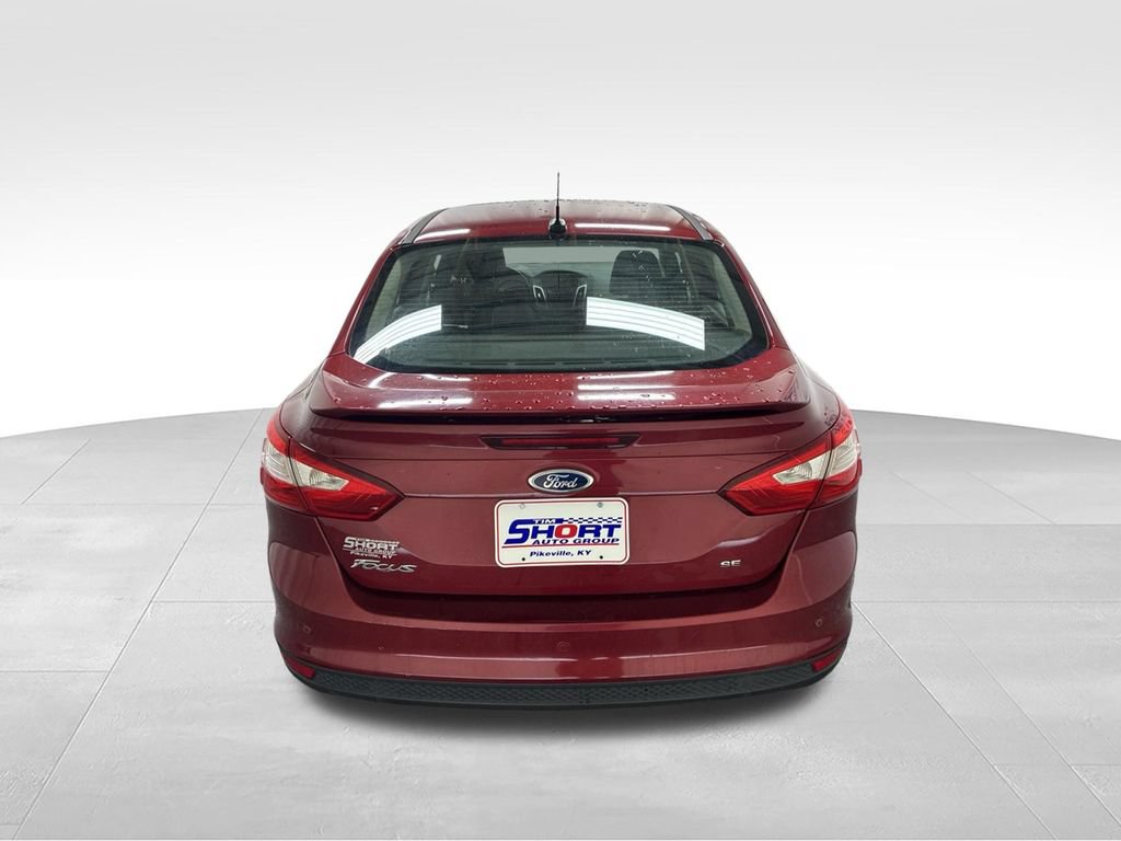 Used 2014 Ford Focus SE w/ SE Sport Package FWD image 6