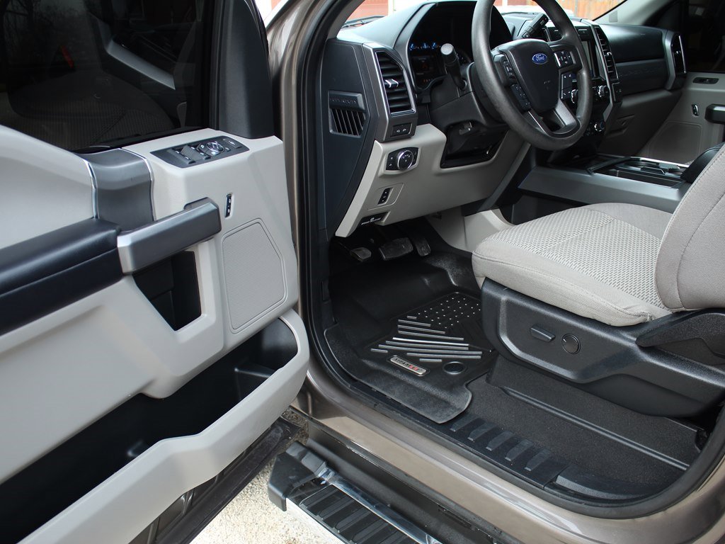 Used 2021 Ford F250 XLT w/ XLT Premium Package image 17