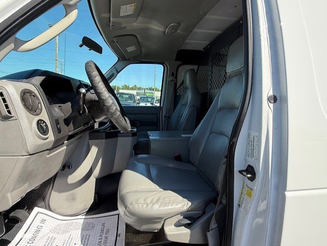 Used 2012 Ford E-250 and Econoline 250 w/ PWR Group RWD image 17