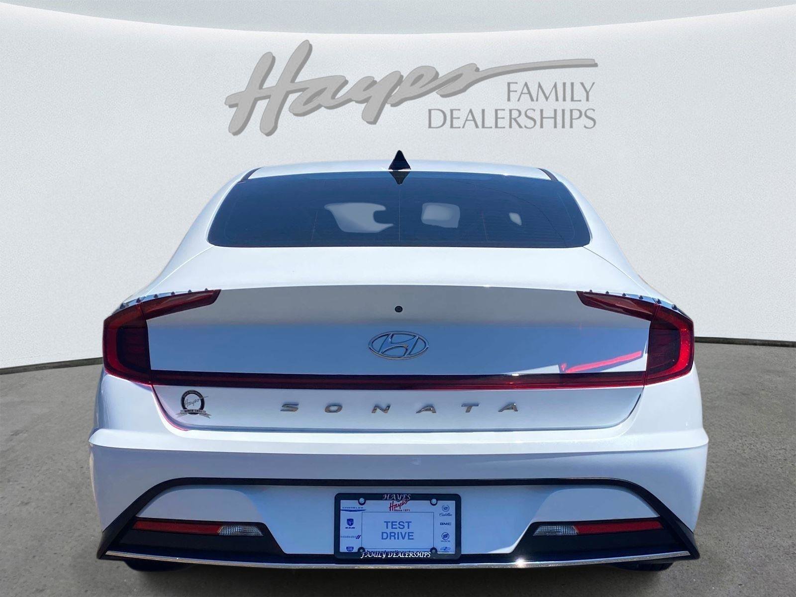 Used 2021 Hyundai Sonata SE w/ Cargo Package FWD image 4