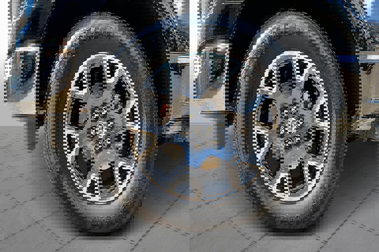 Used 2021 Ford F150 XLT image 11