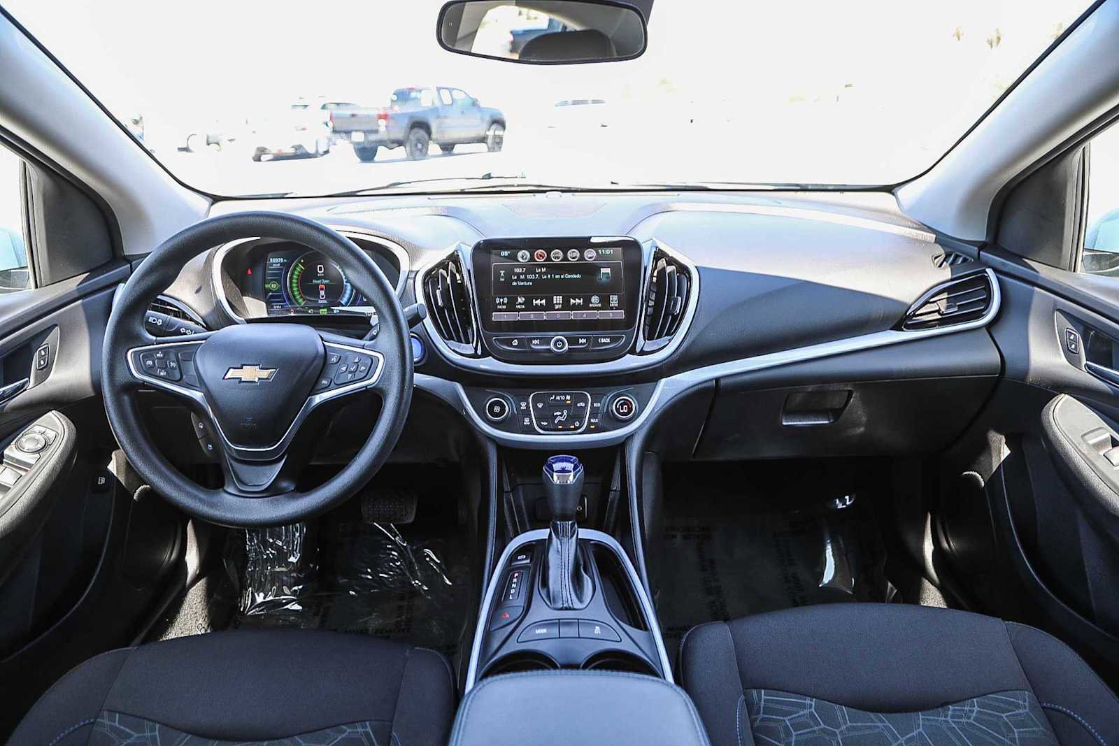 Used 2018 Chevrolet Volt LT FWD image 12