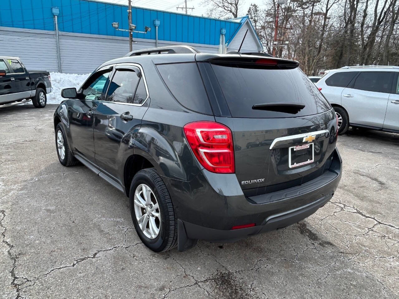 Used 2017 Chevrolet Equinox LT w/ Convenience Package image 9