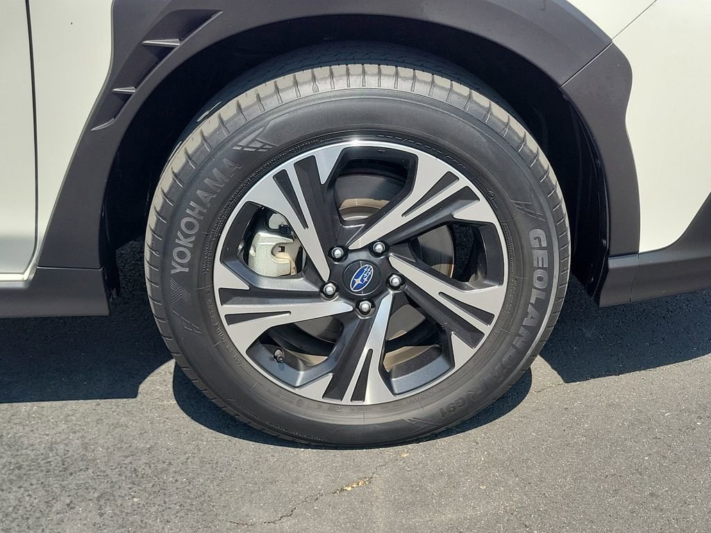 Used 2024 Subaru Crosstrek 2.0i Premium w/ Crosstrek Mirror Package image 5