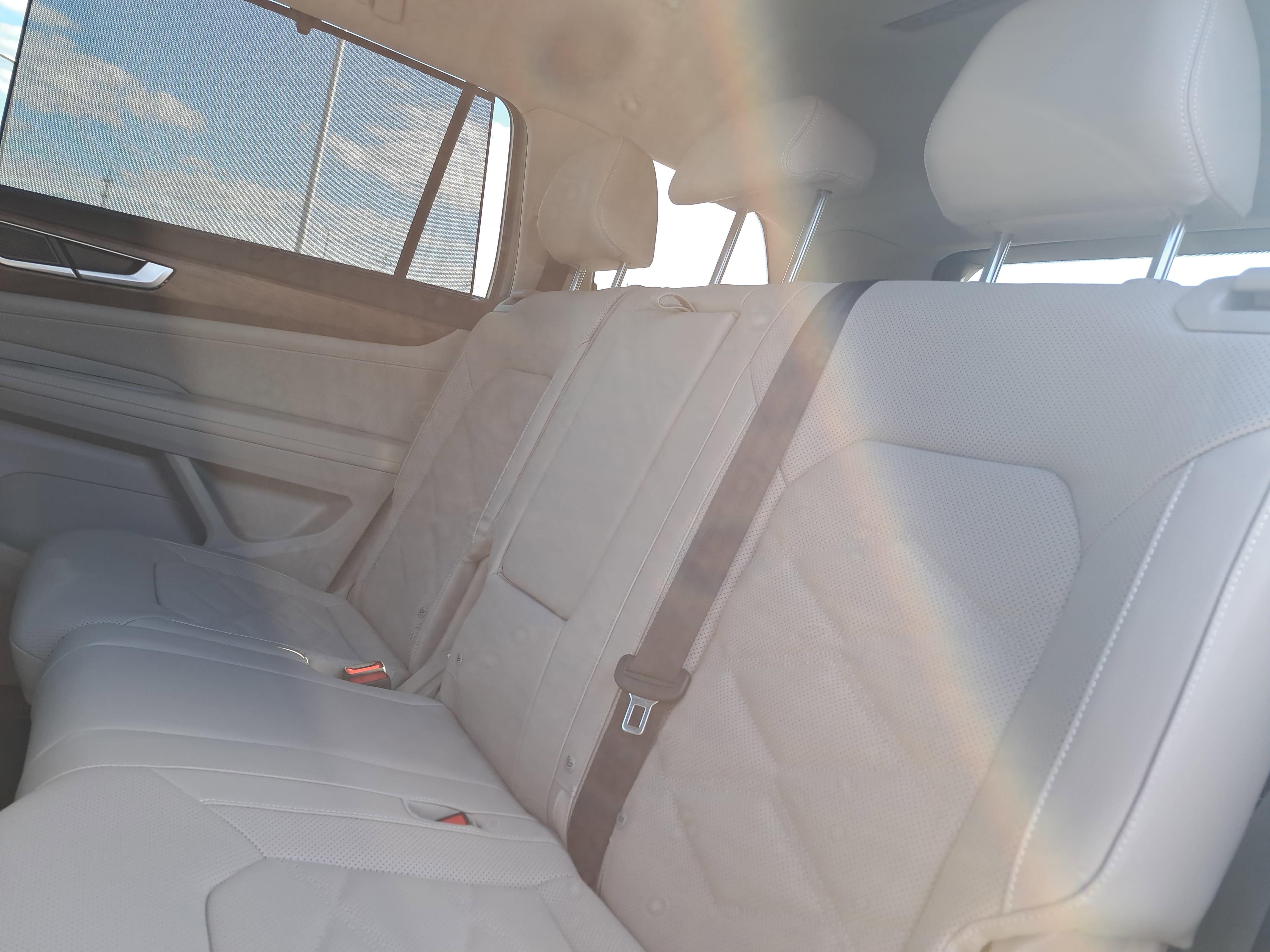 New 2026 Volkswagen Atlas SE image 15