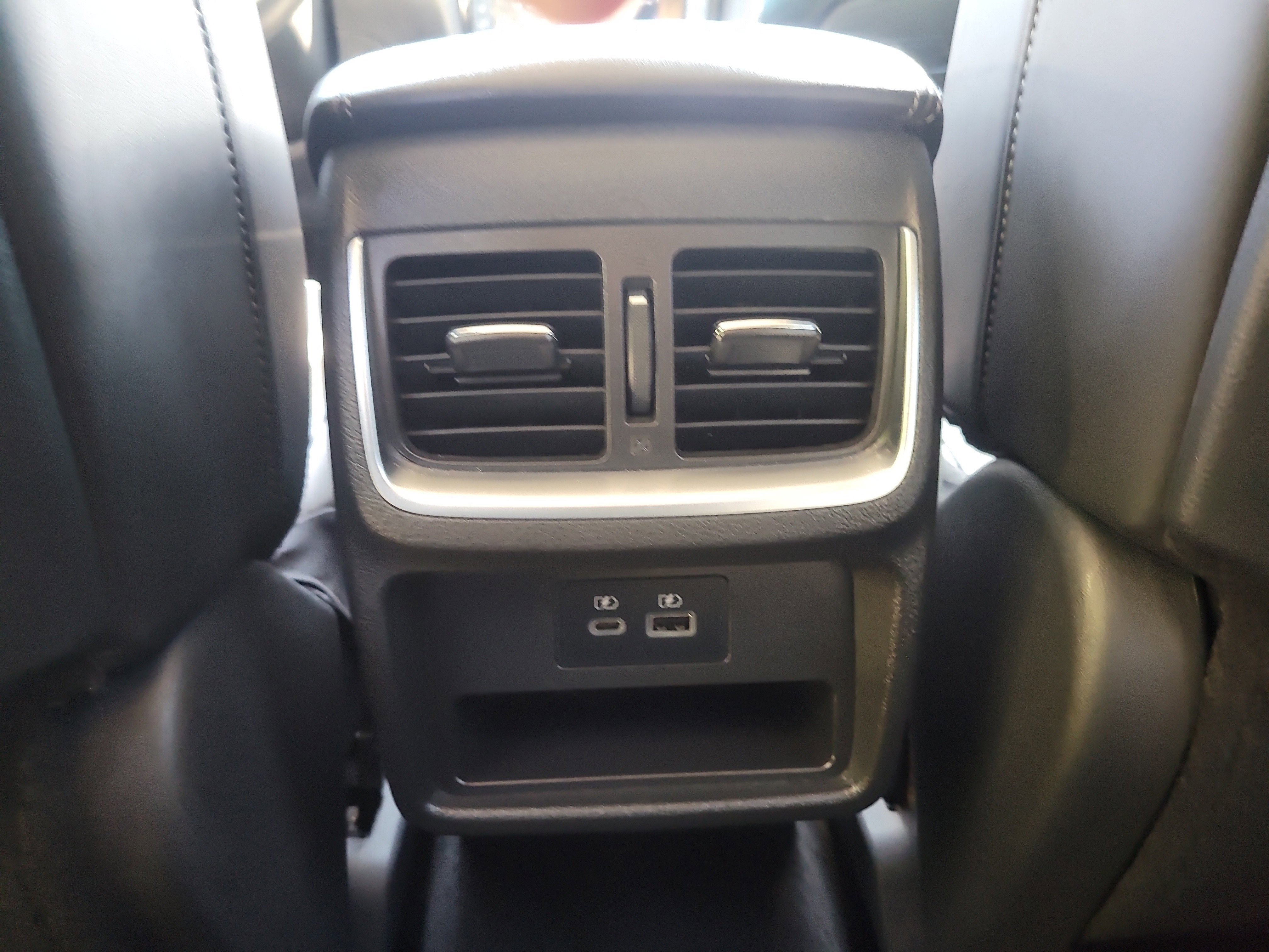 Used 2023 INFINITI QX50 Luxe FWD image 17