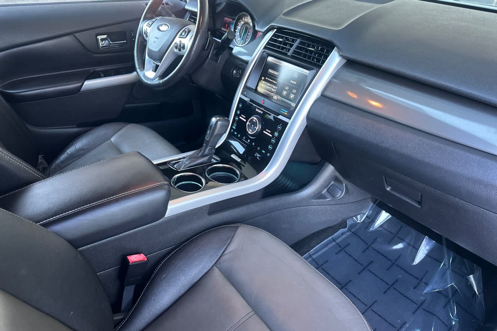 Used 2013 Ford Edge Sport w/ Driver Entry Pkg FWD image 16
