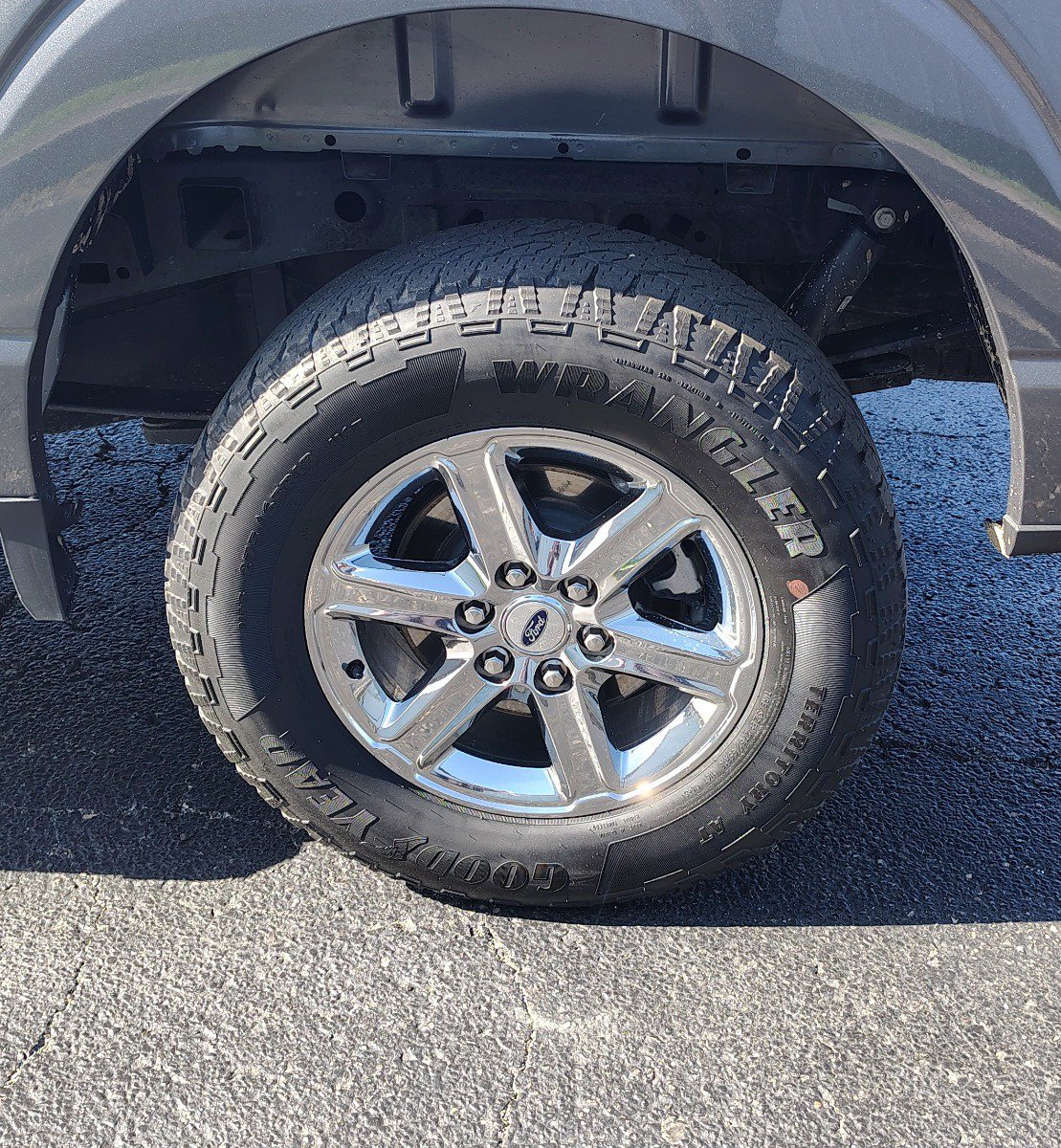 Used 2025 Ford F150 XLT w/ Equipment Group 301A Standard AWD/4WD image 11