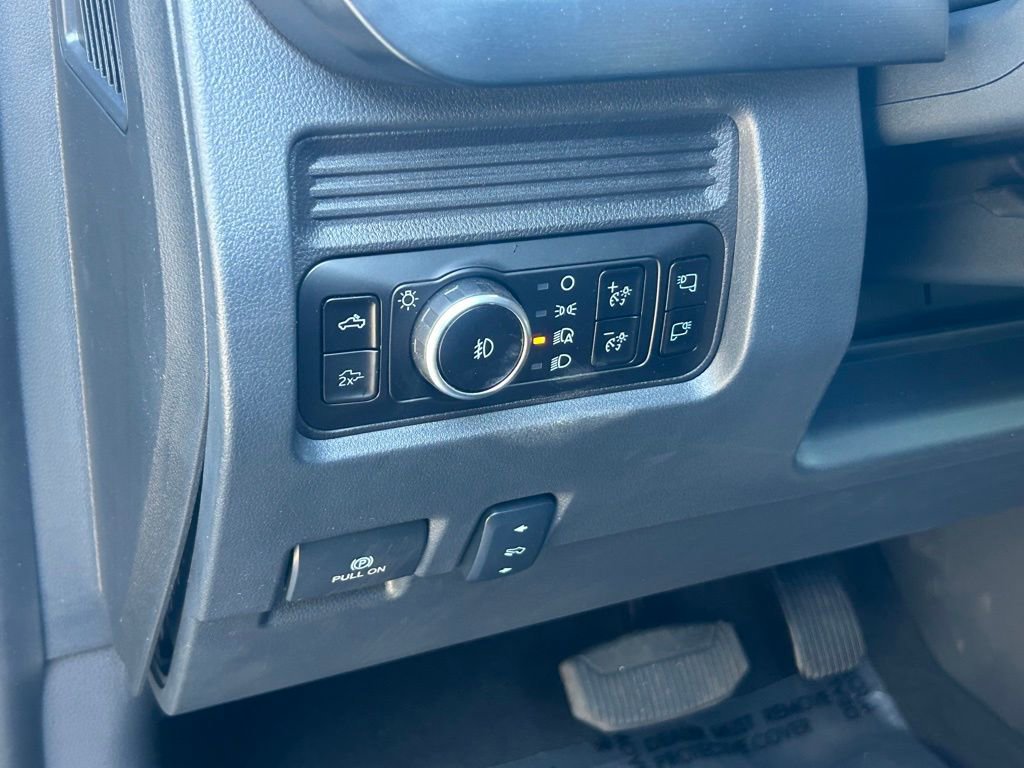 New 2025 Ford F350 Lariat w/ Lariat Ultimate Package image 36