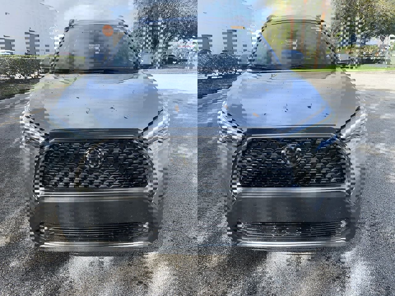 Used 2022 Toyota Corolla Cross XLE w/ Convenience Package image 8