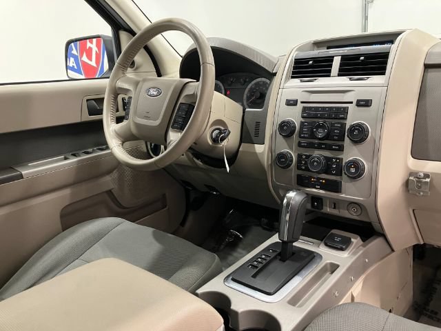Used 2009 Ford Escape Limited AWD/4WD image 42