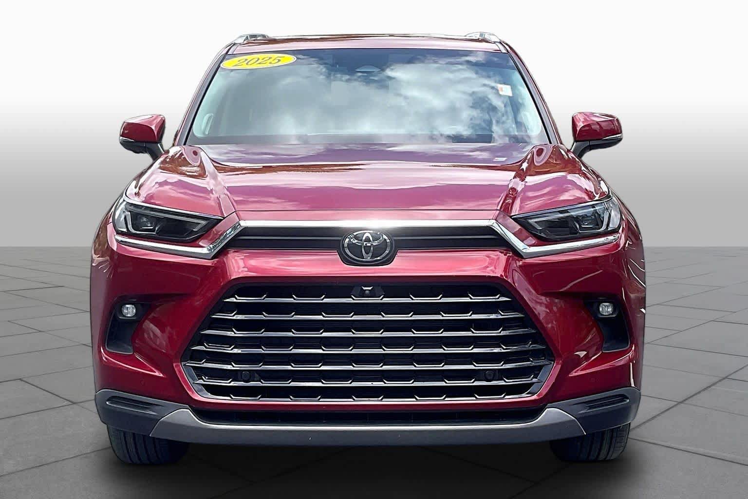 Certified 2024 Toyota Grand Highlander FWD image 4