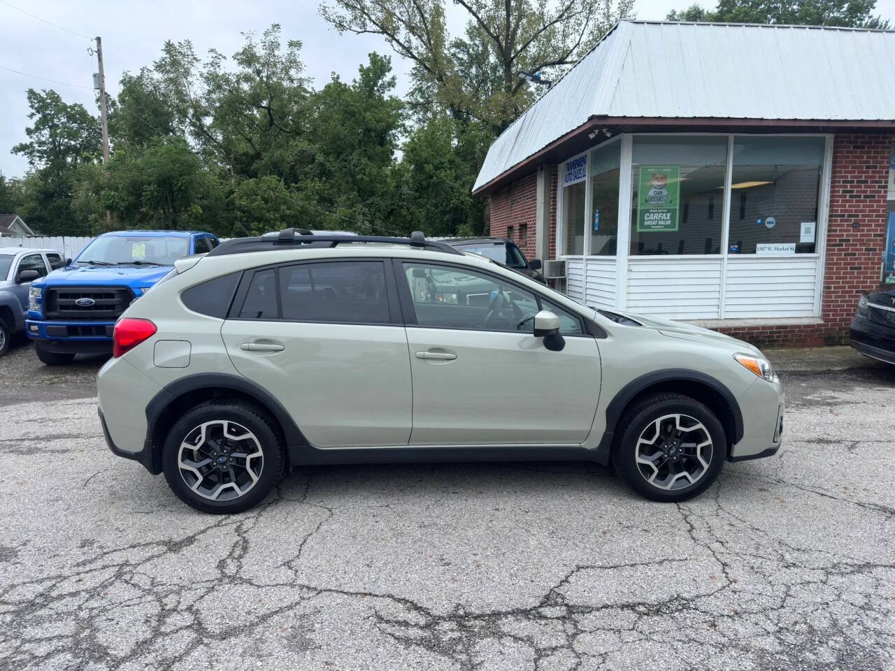 Used 2016 Subaru Crosstrek 2.0i Premium w/ Popular Package #2 AWD/4WD image 4