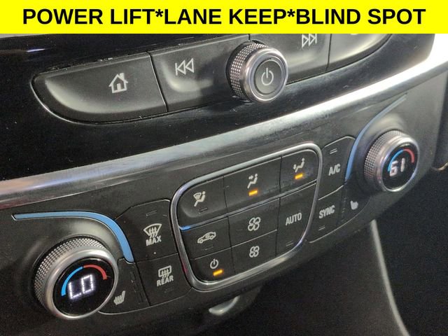 Used 2021 Chevrolet Traverse LT image 19