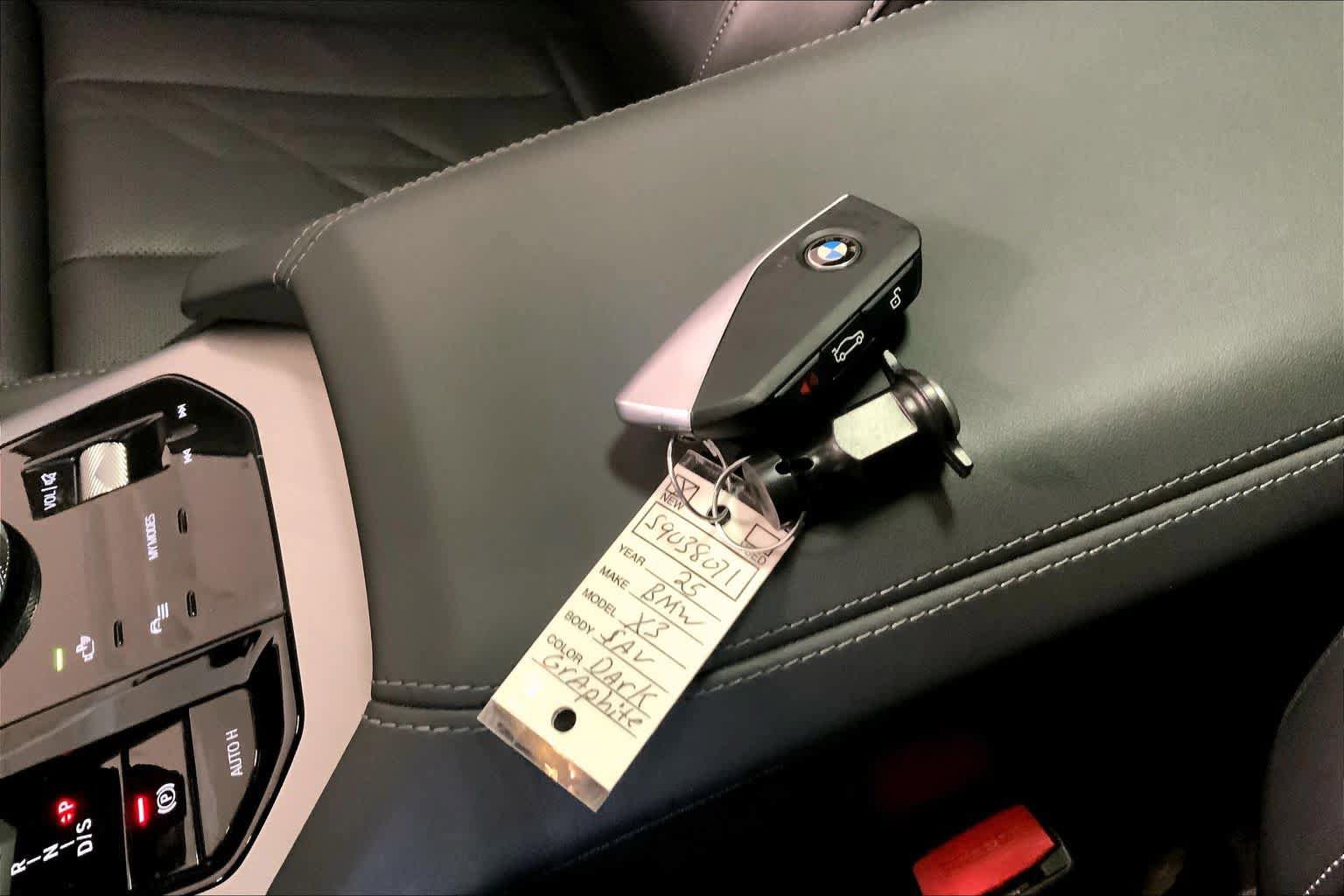 Certified 2025 BMW X3 xDrive30i image 14