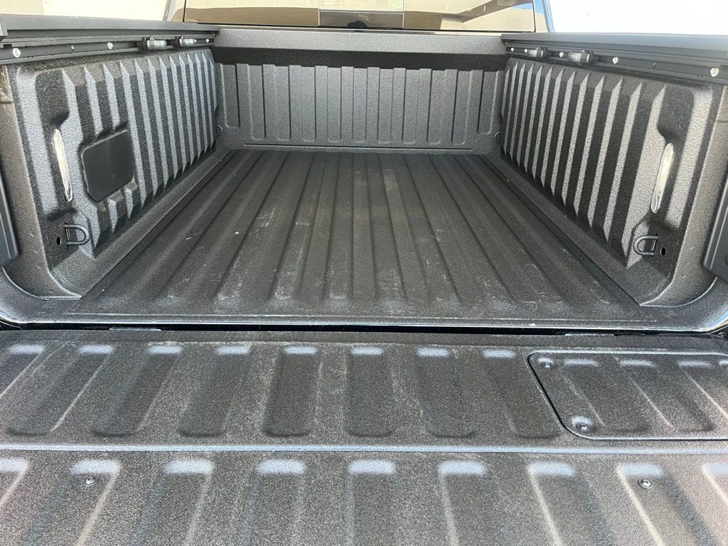 New 2025 RAM 1500 Limited image 11