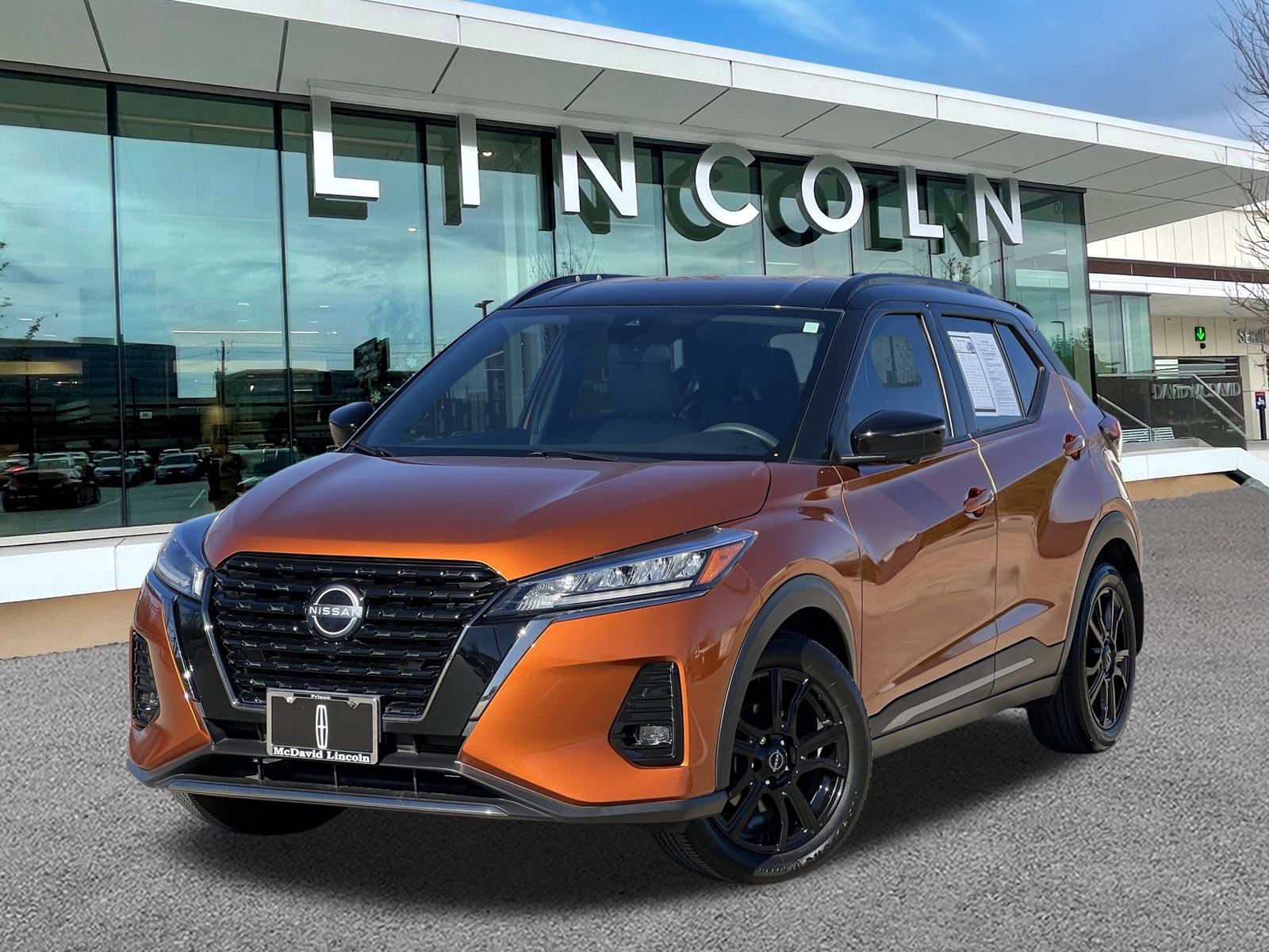 Used 2023 Nissan Kicks SR w/ SR Premium Package image 1