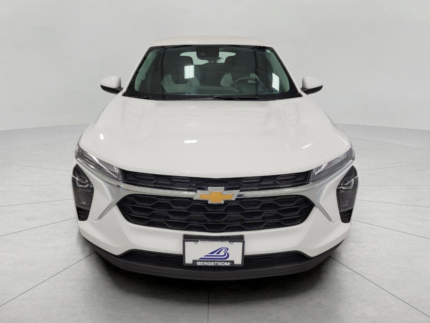 Used 2024 Chevrolet Trax LS w/ LS Convenience Package FWD image 13