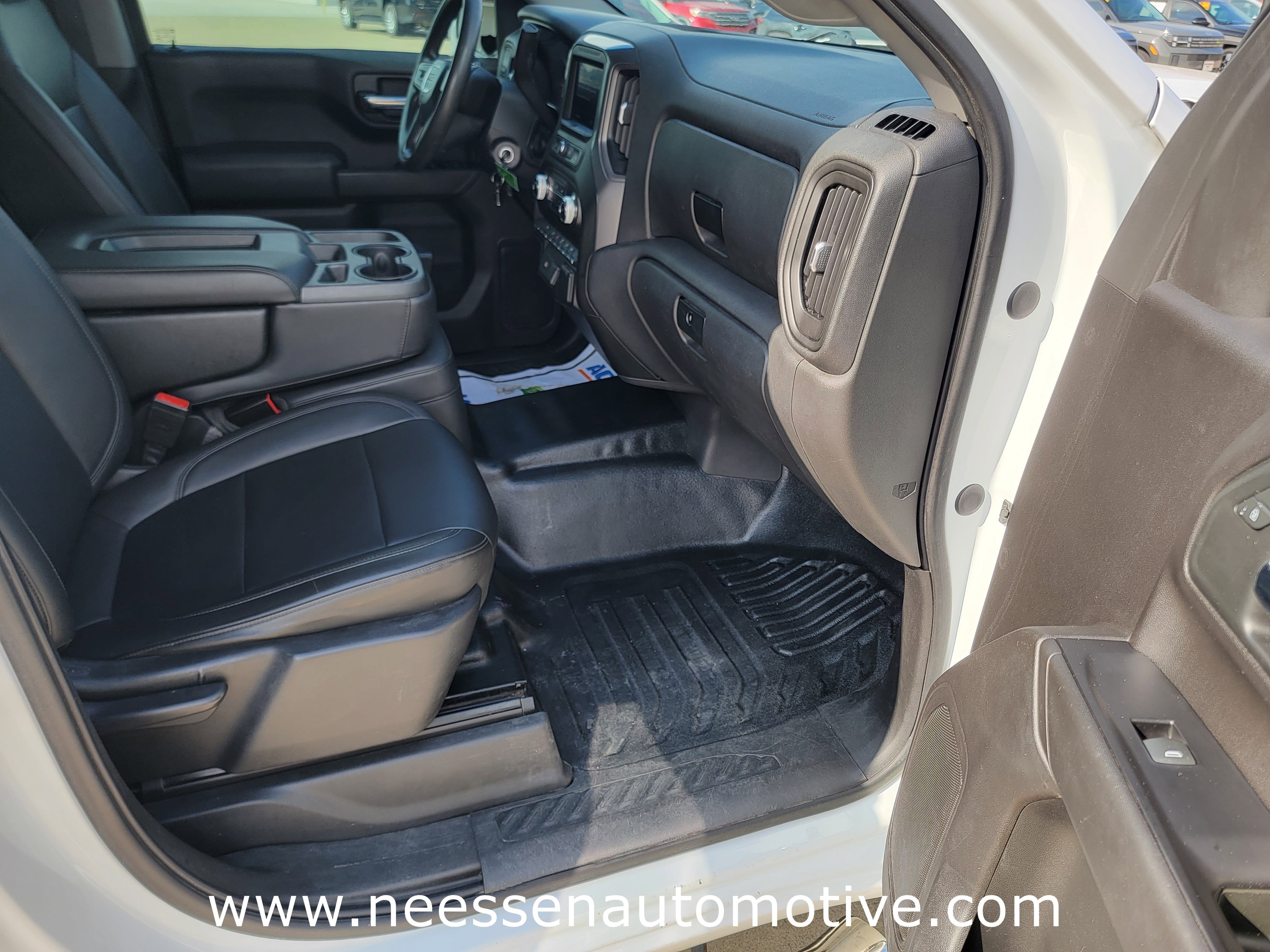 Used 2020 GMC Sierra 1500 2WD Crew Cab w/ Sierra Value Package image 10