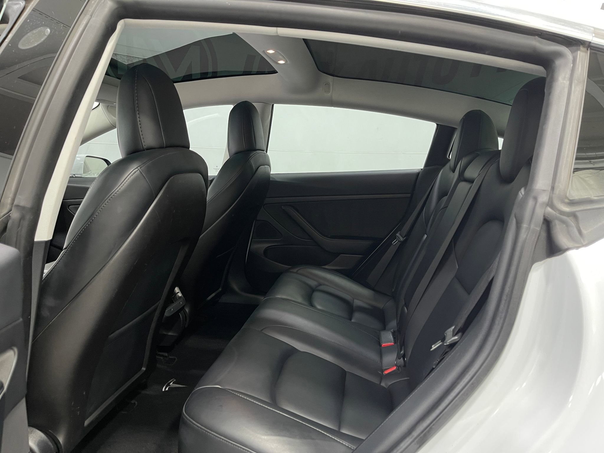 Used 2020 Tesla Model 3 image 27
