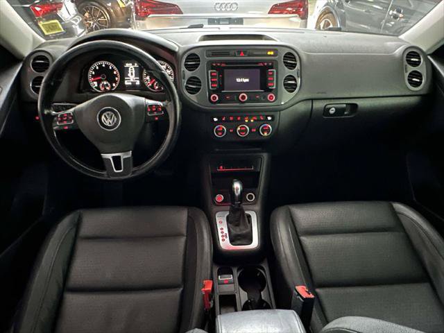 Used 2014 Volkswagen Tiguan SEL AWD/4WD image 11