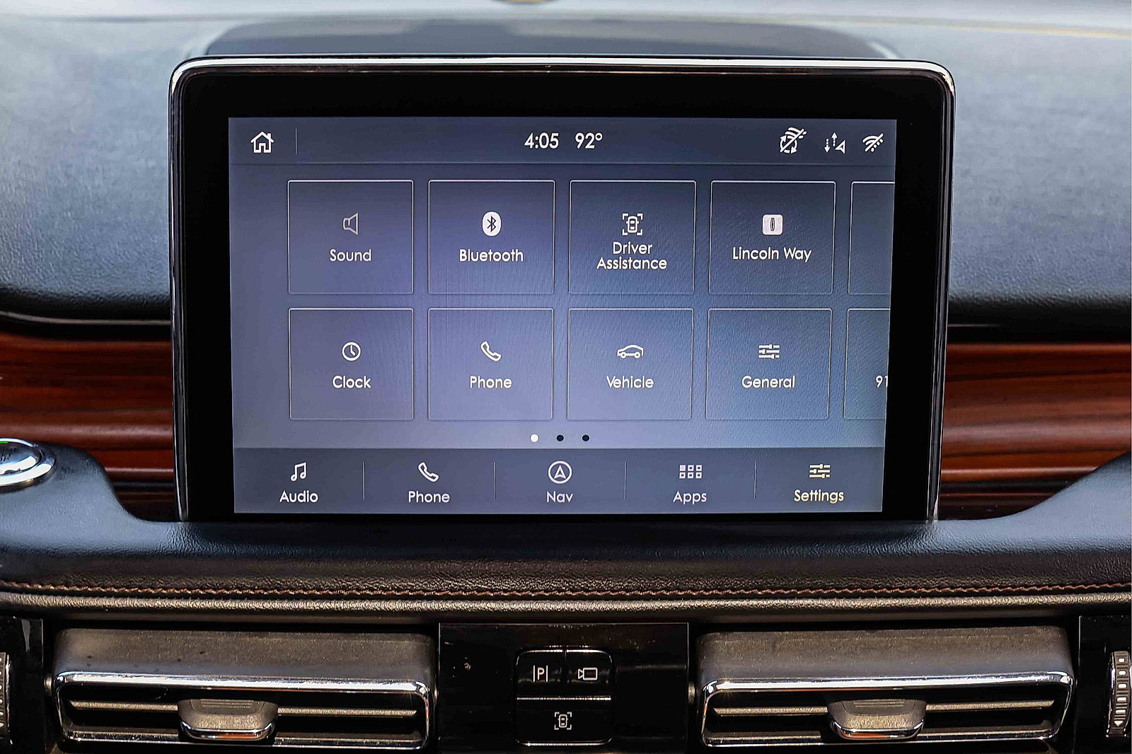 Used 2023 Lincoln Aviator Reserve w/ Jet Package AWD/4WD image 11