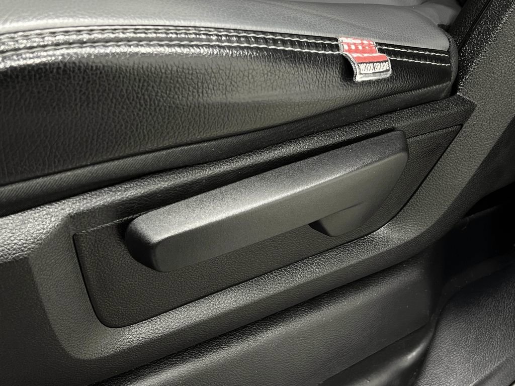 Used 2023 RAM 2500 Tradesman w/ Chrome Appearance Group image 15