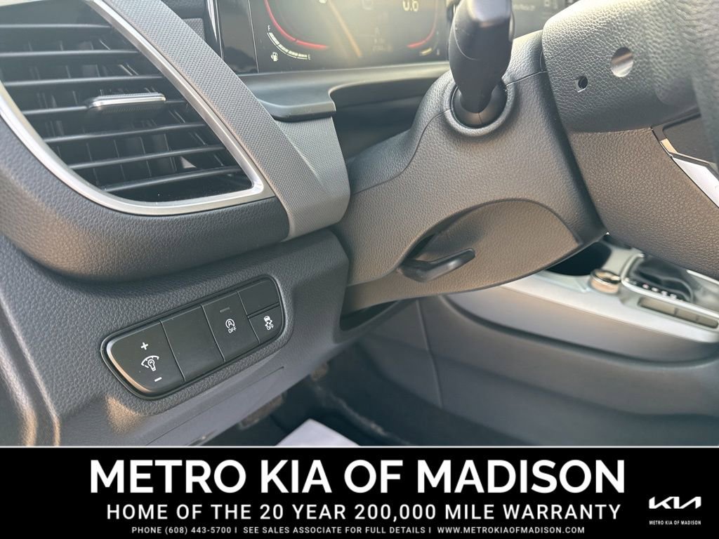 Used 2025 Kia Seltos LX image 13