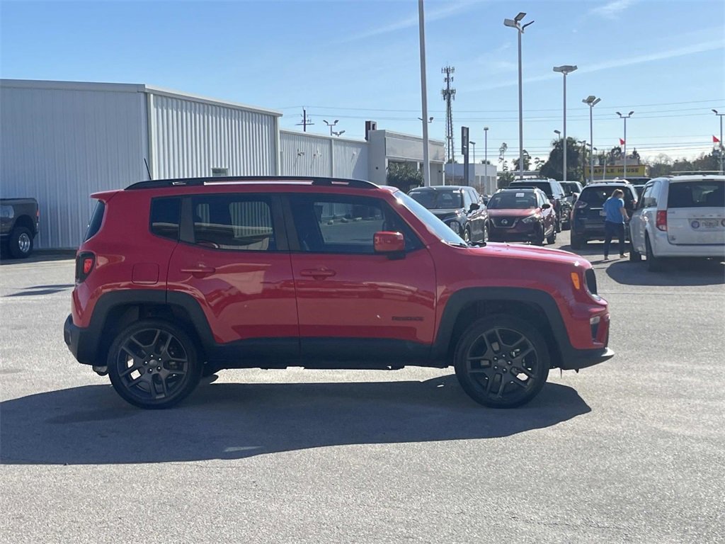 Used 2022 Jeep Renegade Latitude image 6