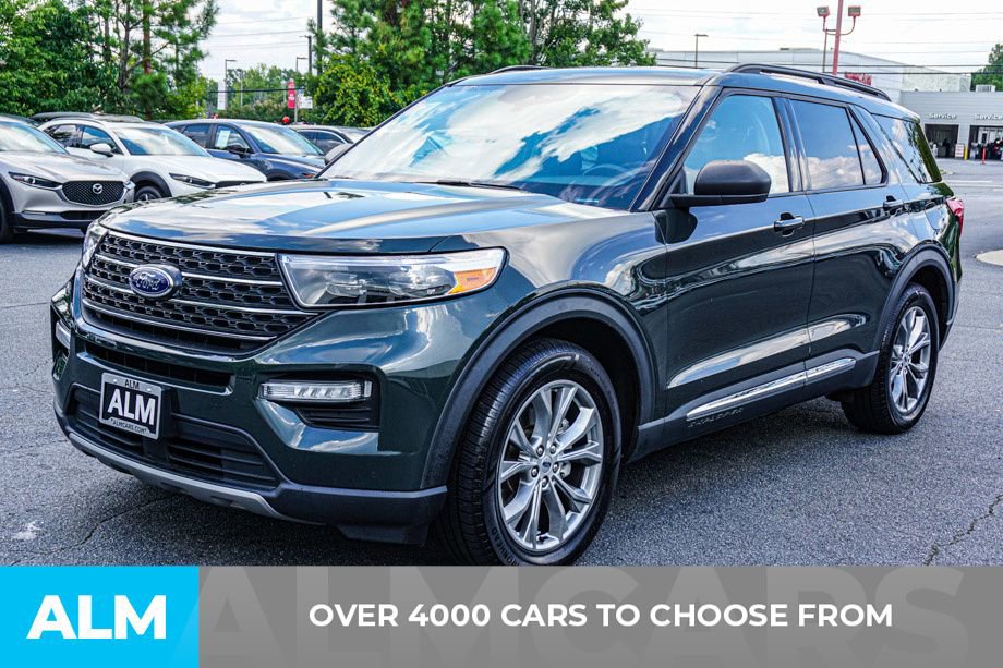 Used 2022 Ford Explorer XLT w/ Equipment Group 202A image 3