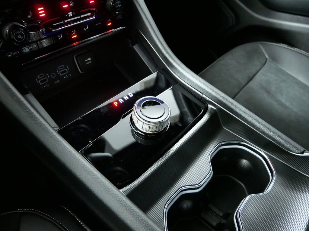 Certified 2024 Jeep Grand Cherokee Altitude image 48