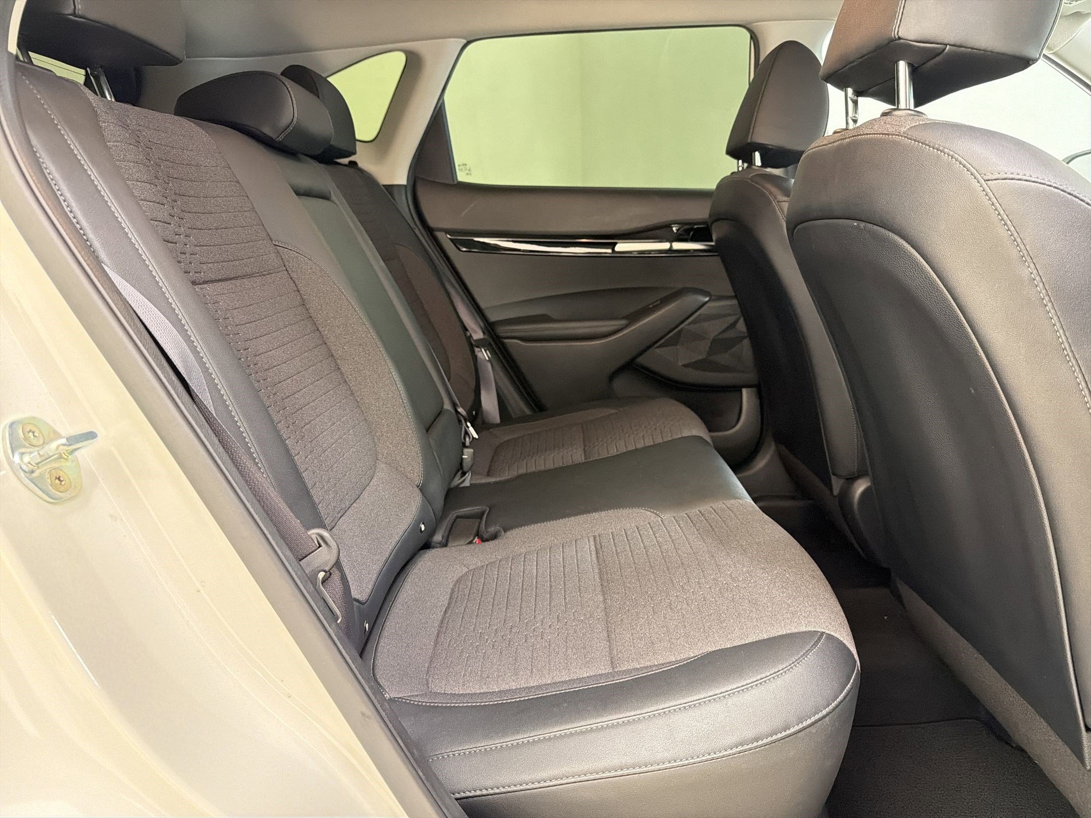 Used 2021 Kia Seltos S image 26