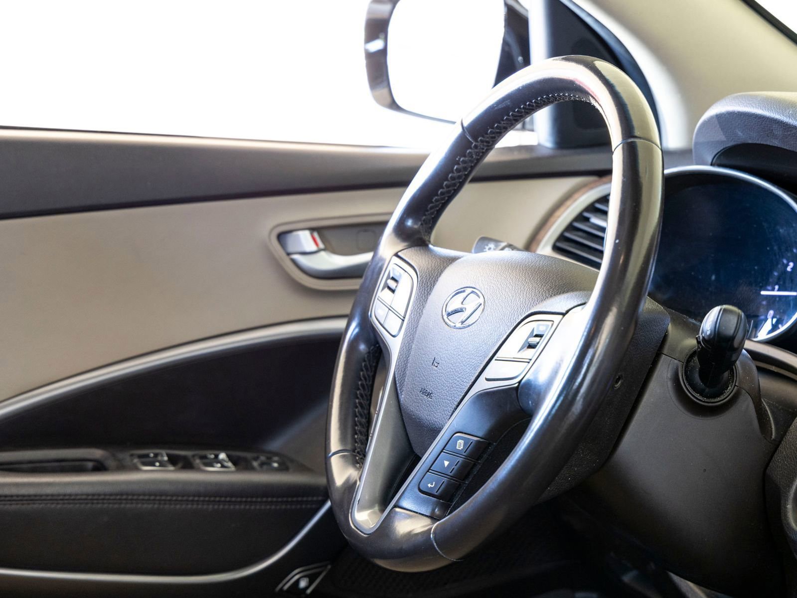 Used 2018 Hyundai Santa Fe Sport 2.0T FWD image 28