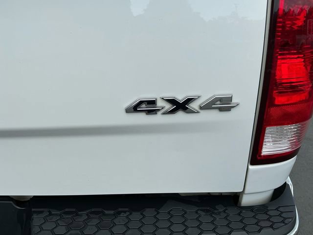 Used 2021 RAM 1500 Classic SLT AWD/4WD image 18