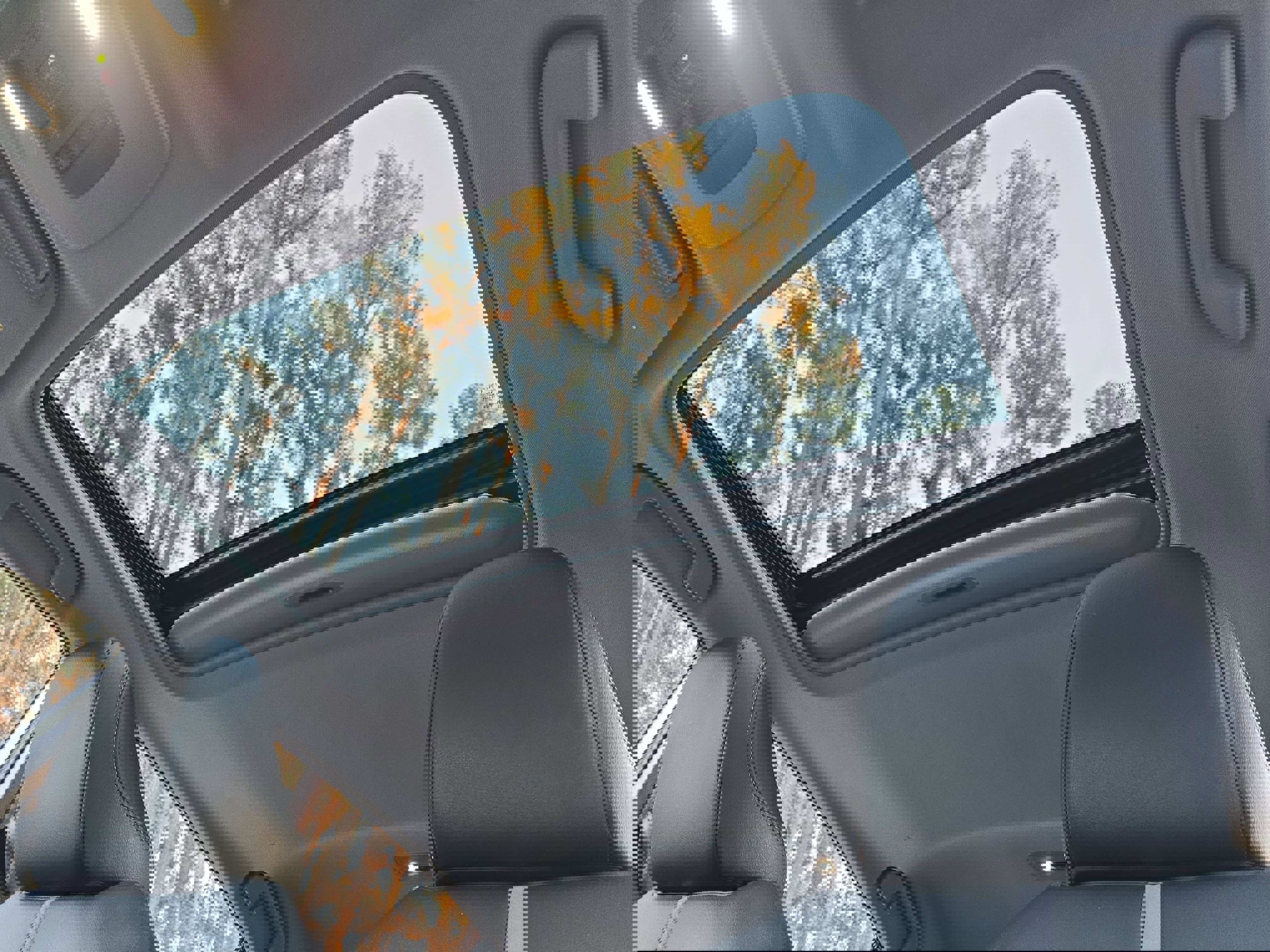 Used 2020 Toyota Camry SE image 29