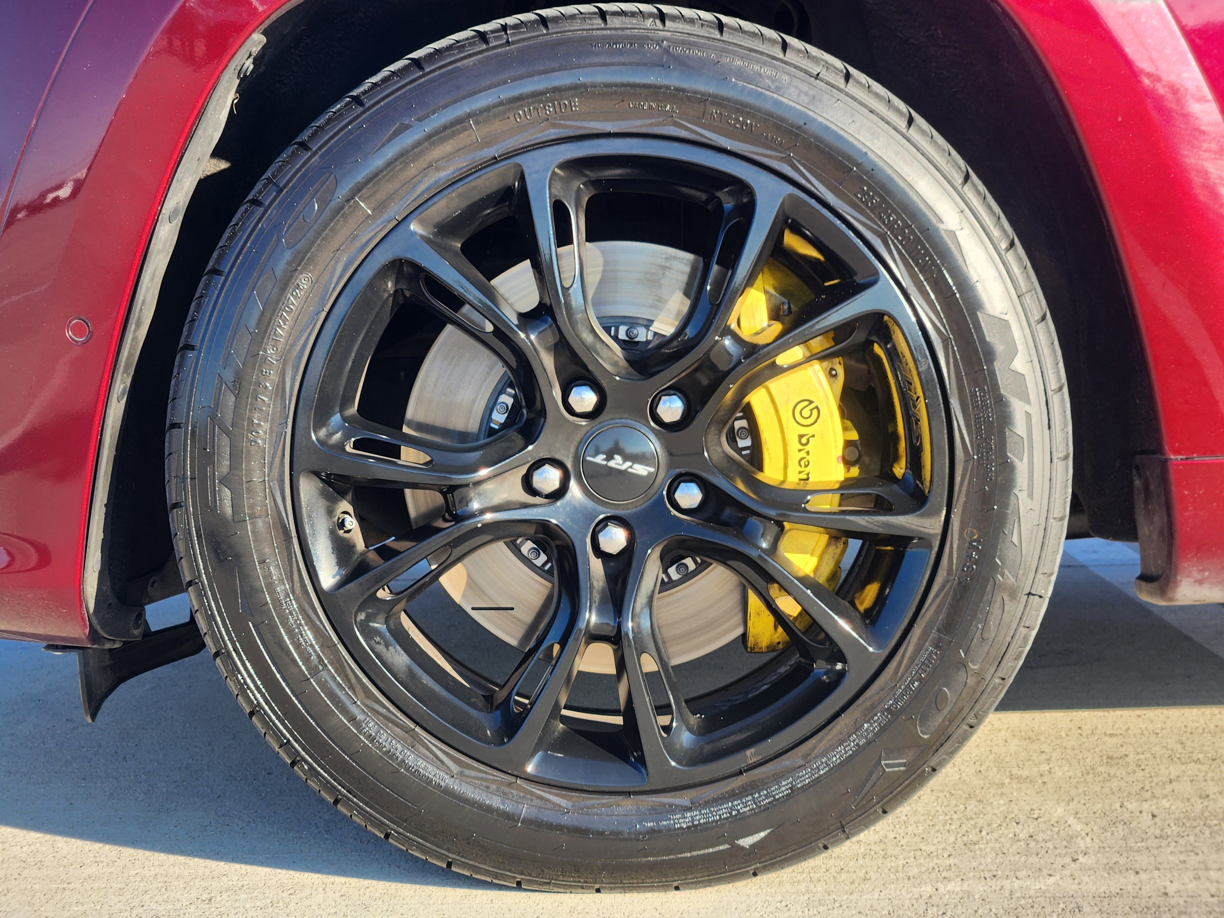 Used 2017 Jeep Grand Cherokee SRT image 11