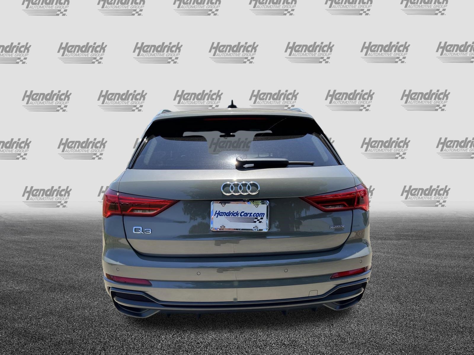 Used 2020 Audi Q3 2.0T Premium w/ Convenience Package AWD/4WD image 8