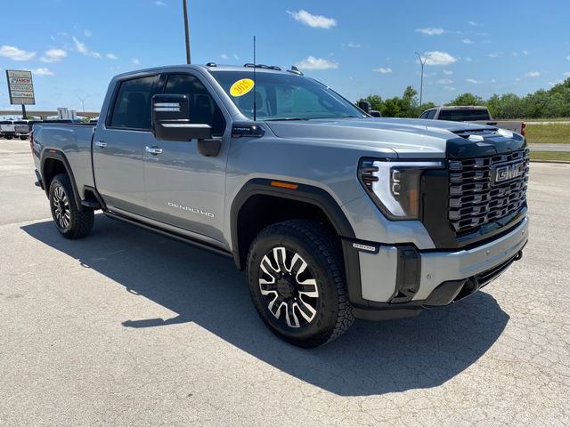 Used 2025 GMC Sierra 2500 Denali Ultimate AWD/4WD image 8
