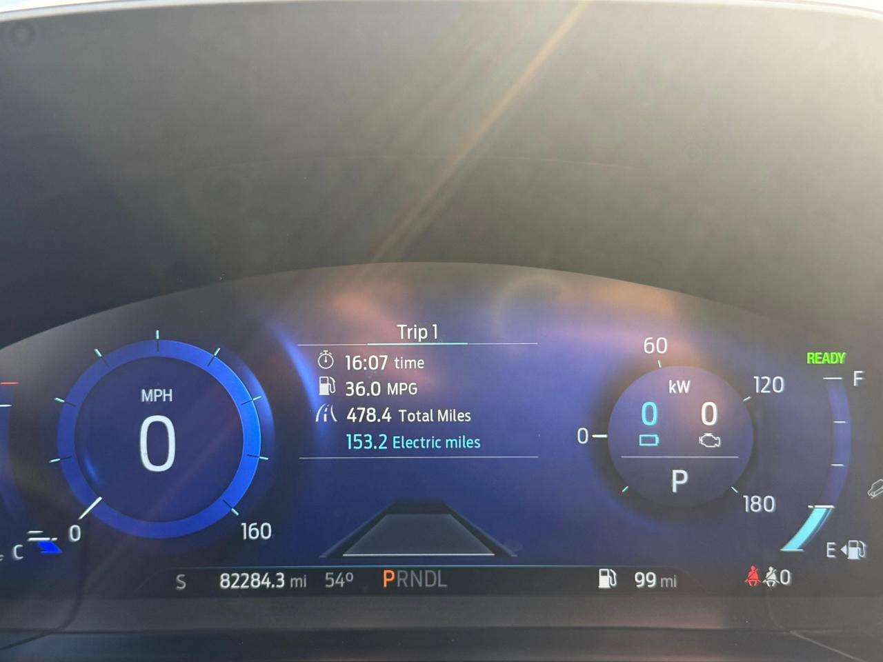 Used 2020 Ford Escape Titanium image 4