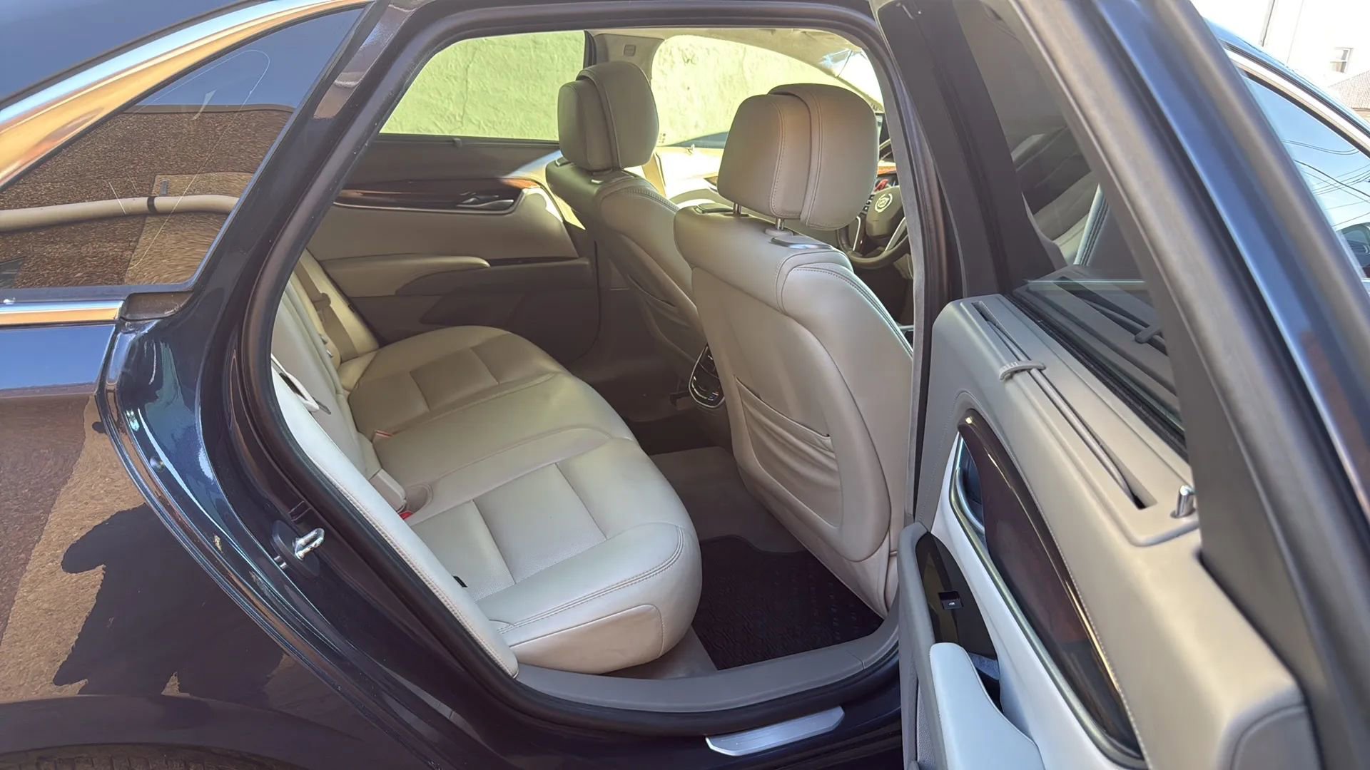 Used 2013 Cadillac XTS Platinum w/ Driver Assist Package image 26