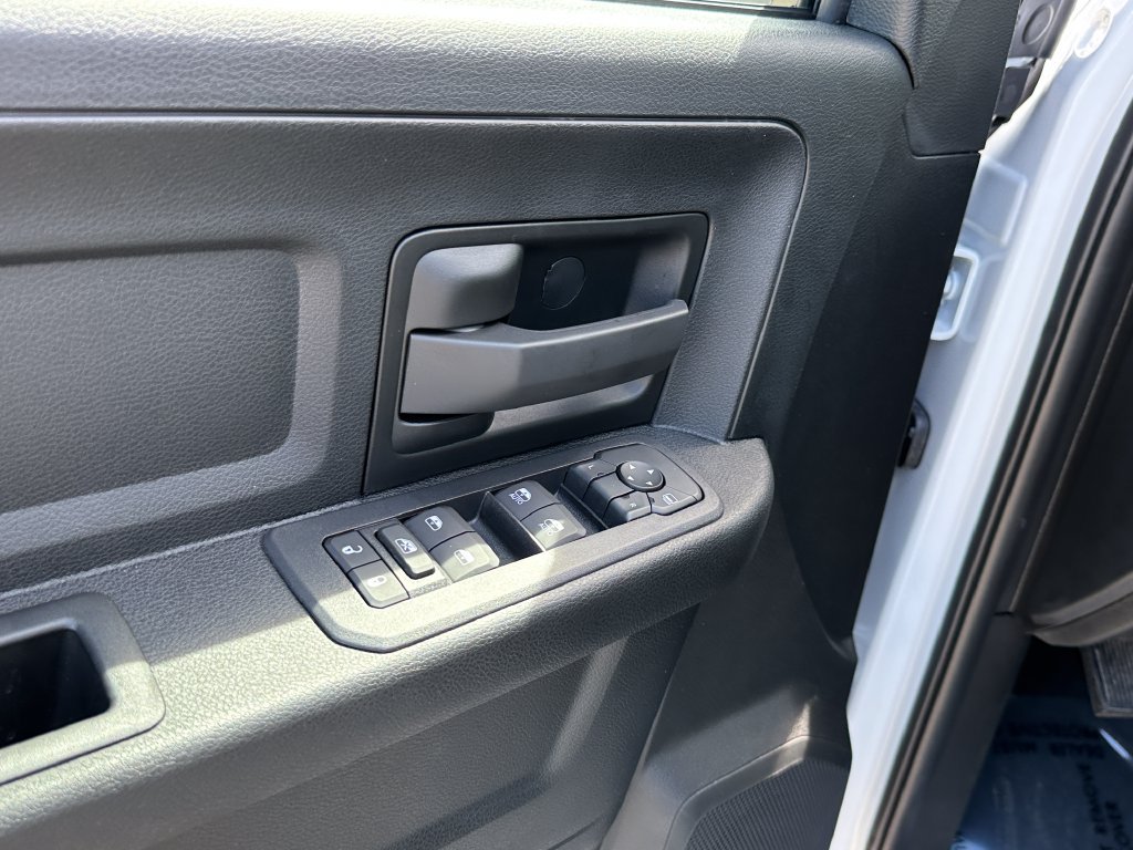 New 2026 RAM 3500 Tradesman AWD/4WD image 18