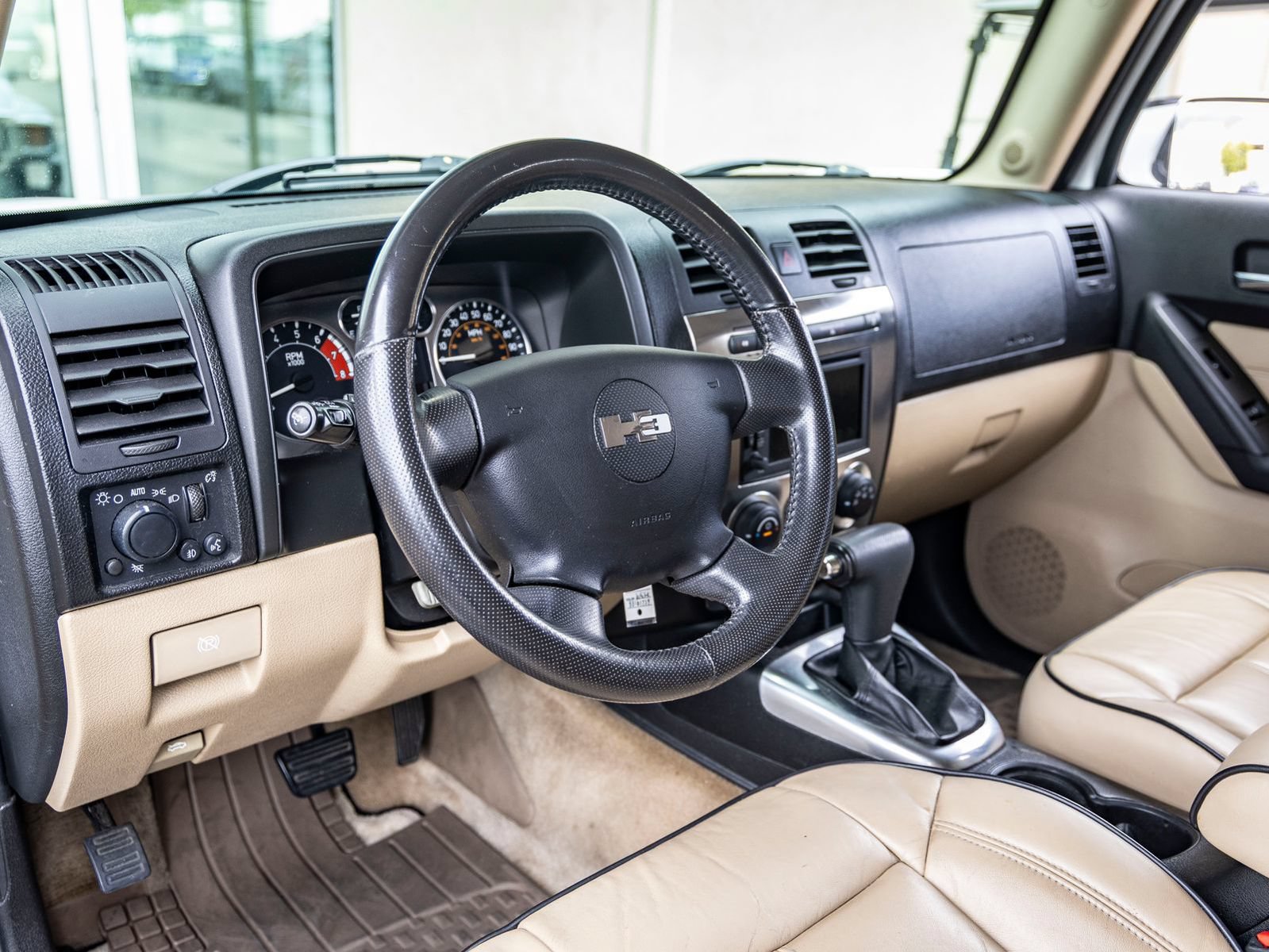 Used 2008 HUMMER H3 Luxury AWD/4WD image 12