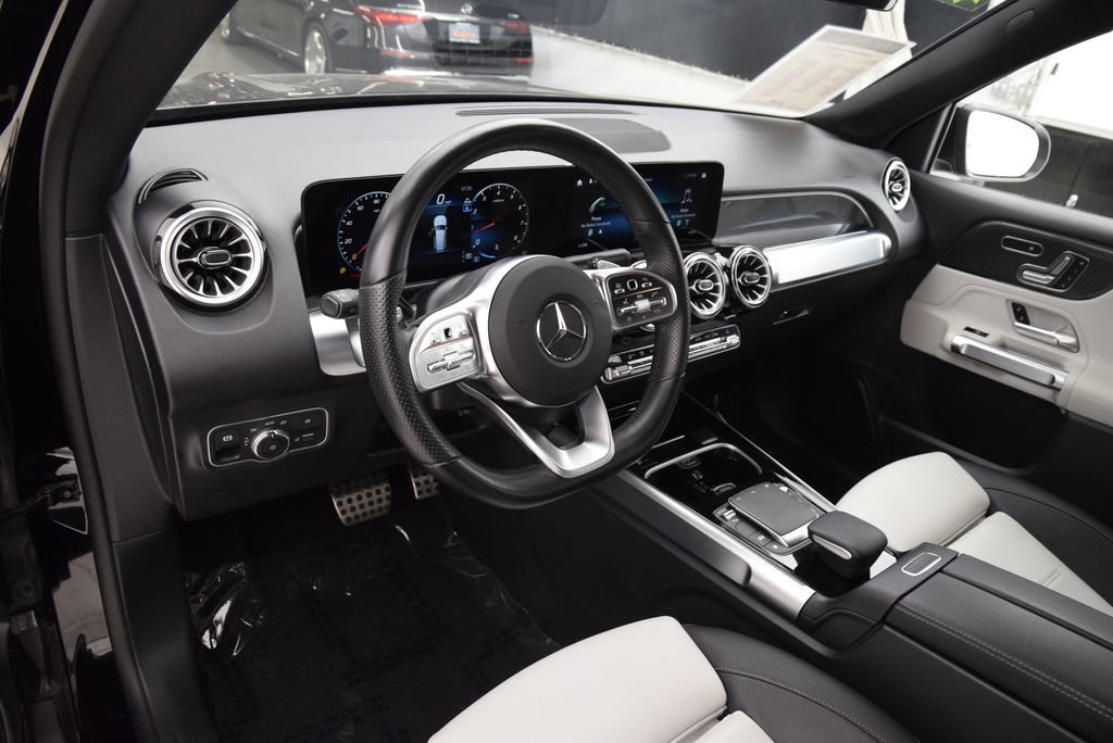 Used 2023 Mercedes-Benz GLB 250 image 20