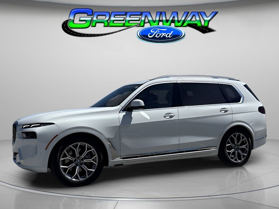 Used 2025 BMW X7 xDrive40i image 1