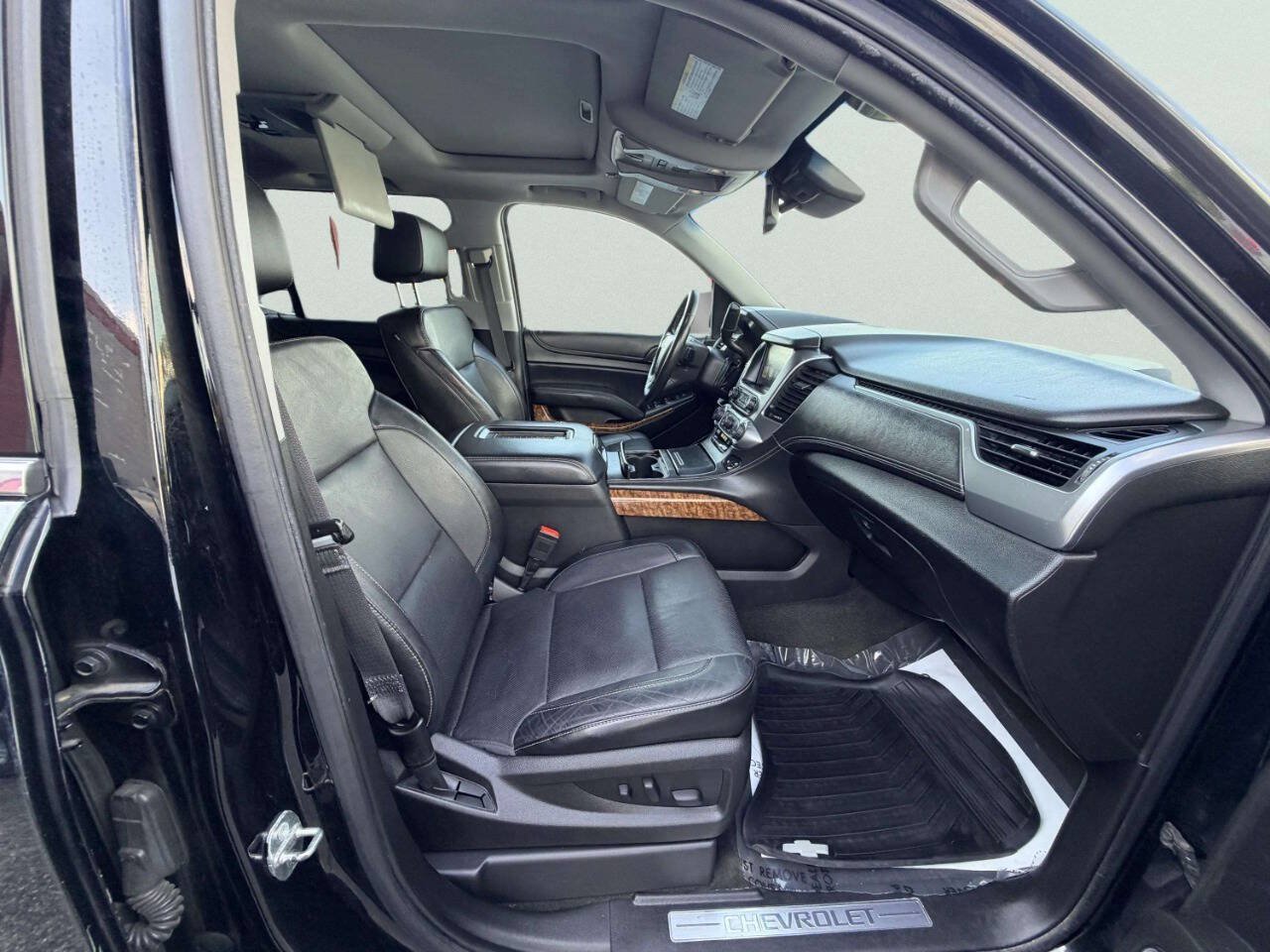 Used 2016 Chevrolet Suburban LTZ AWD/4WD image 35